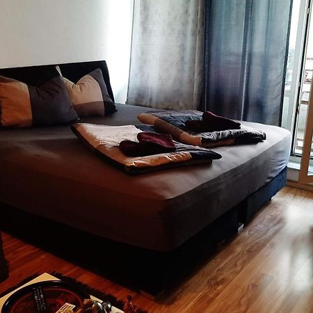 Tolle Private 2-Zimmer Wohnung Im Szene Bezirk Berlin-Friedrichshain ภายนอก รูปภาพ