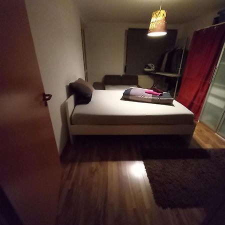 Tolle Private 2-Zimmer Wohnung Im Szene Bezirk Berlin-Friedrichshain ภายนอก รูปภาพ