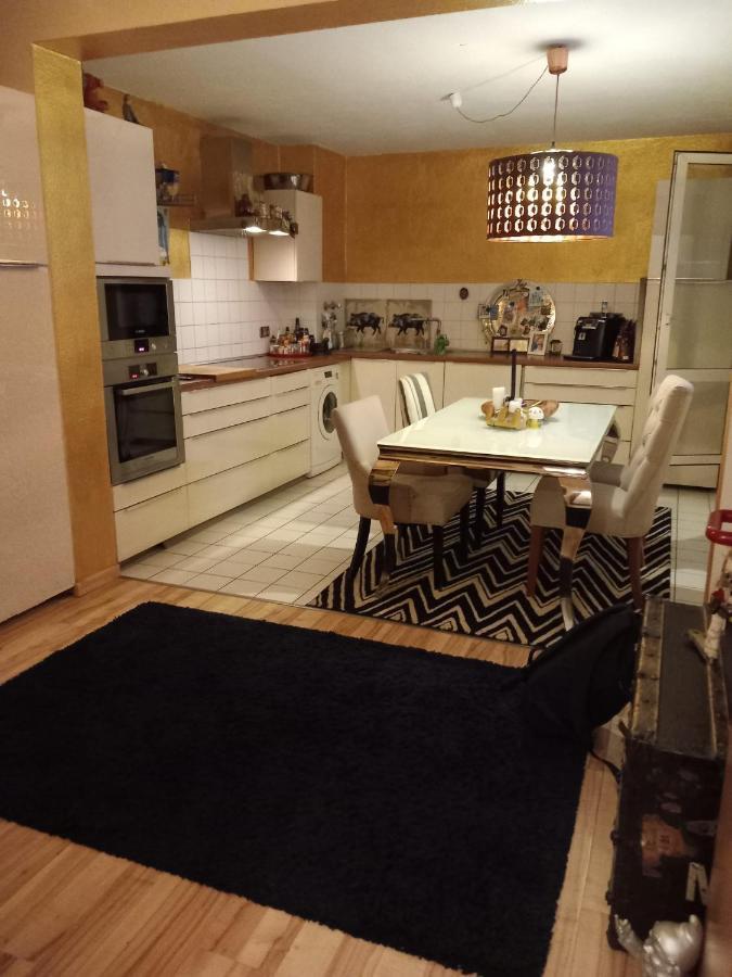 Tolle Private 2-Zimmer Wohnung Im Szene Bezirk Berlin-Friedrichshain ภายนอก รูปภาพ